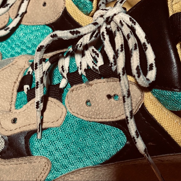 Multi coloured trendy sneakers - Picture 1 of 3